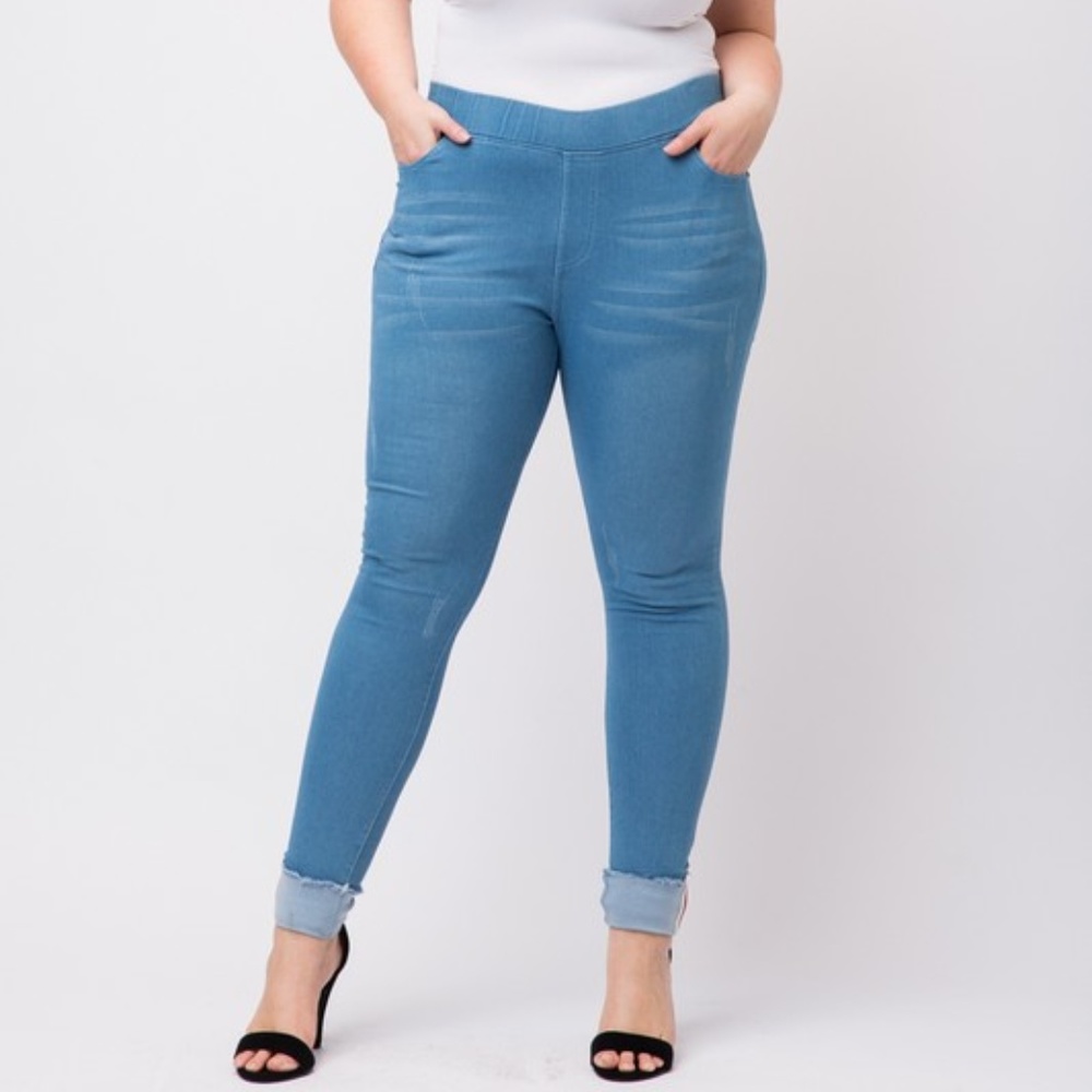 ➕ Medium Wash Jeggings
